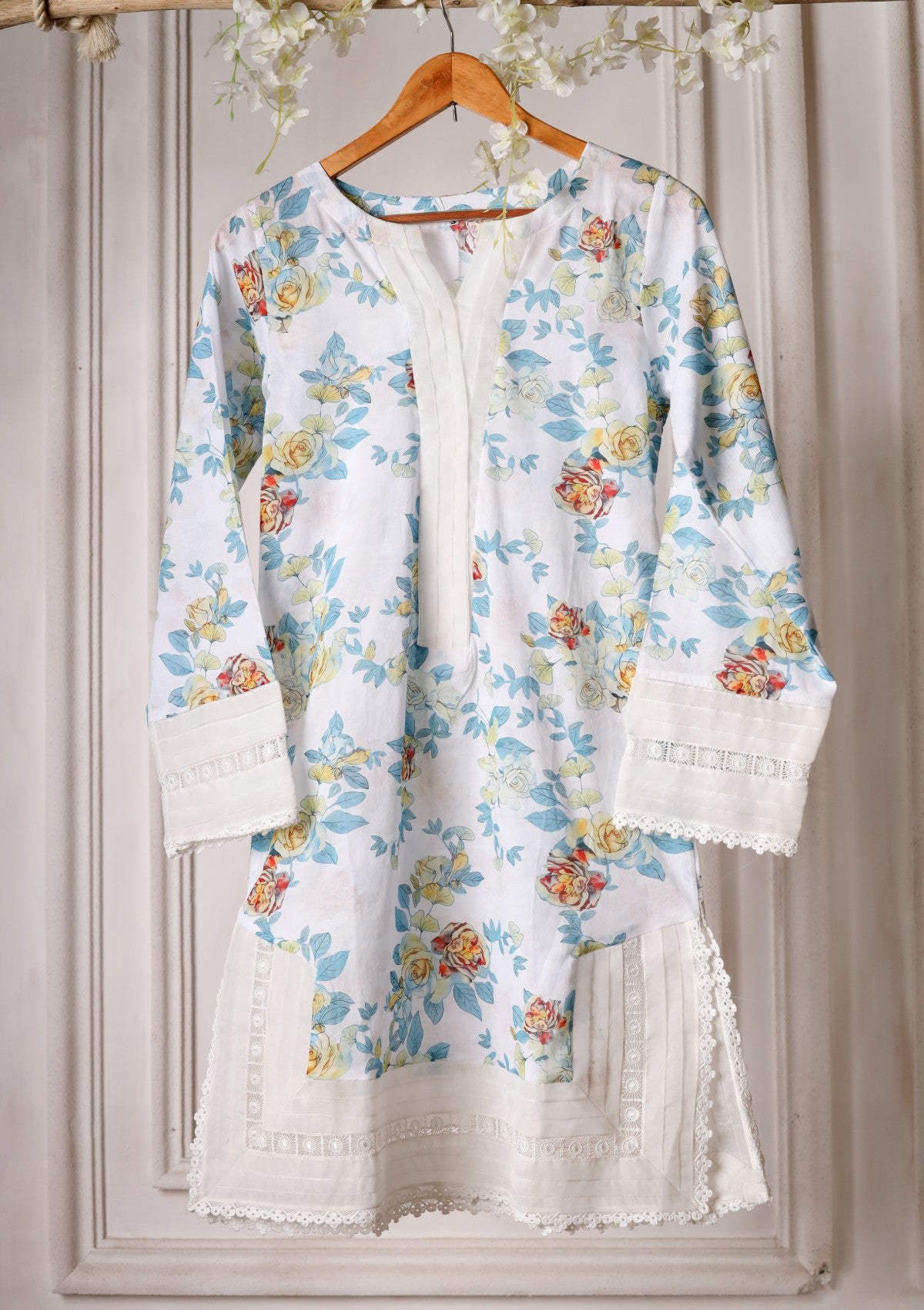 White - Ready to Wear - Printed Lawn Shirt