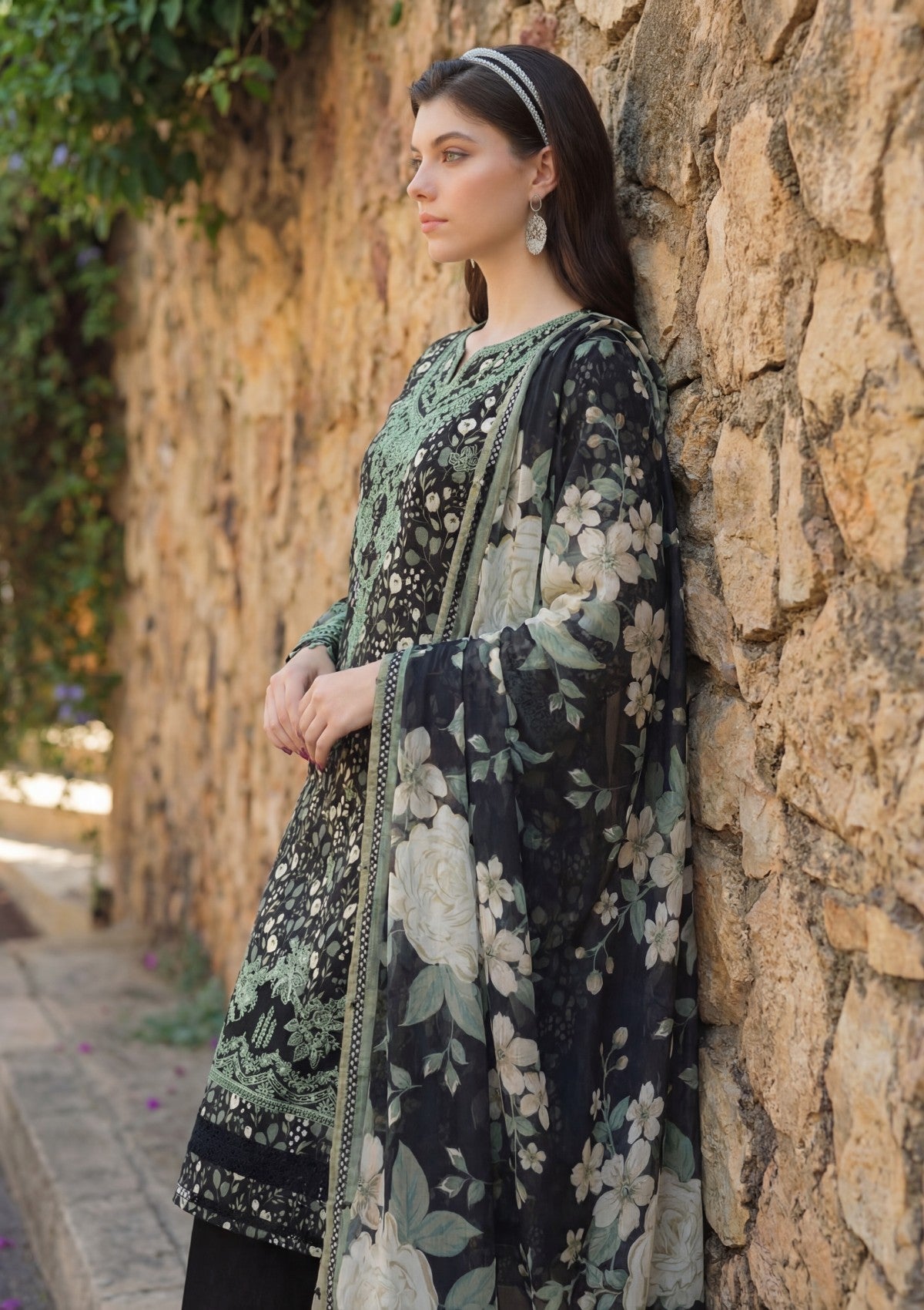 RRC#04 - Smoky Black - Rivaa Lawn 26