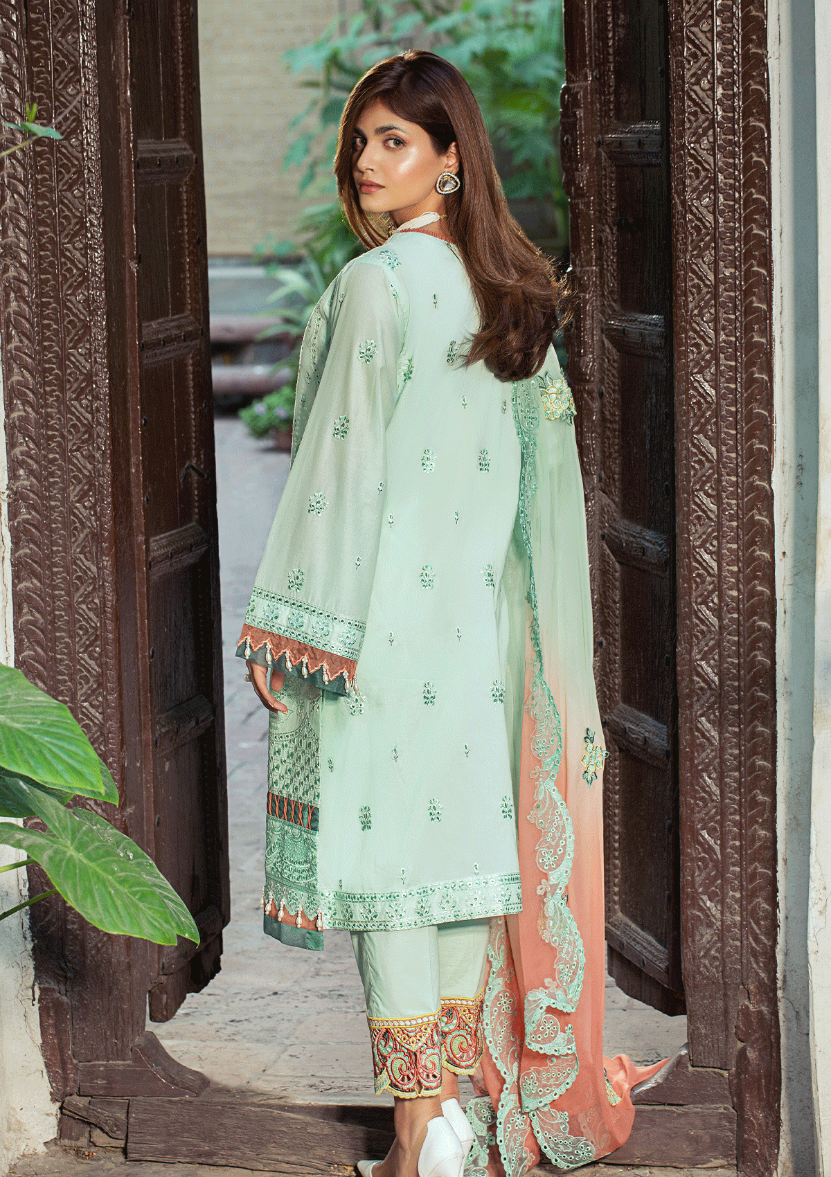 Lawn Collection - Rubaaiyat - Chikankari - RC#2