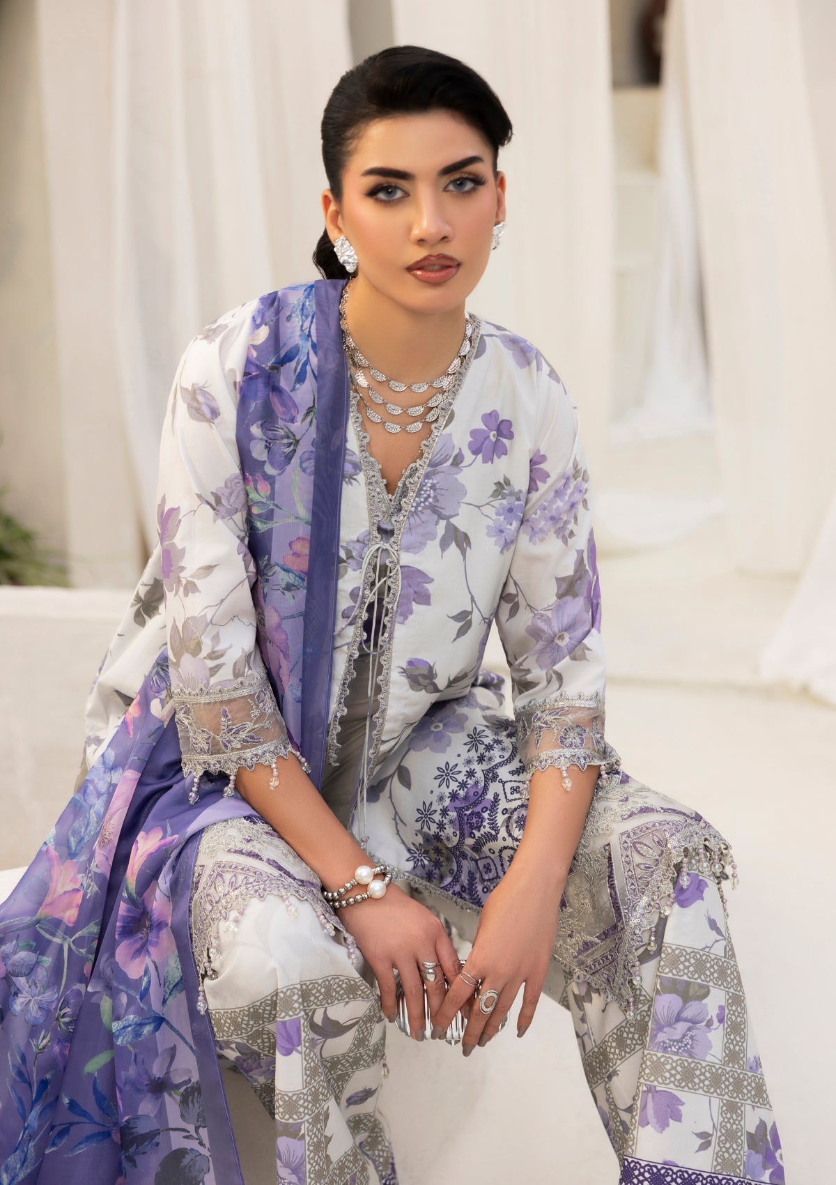 NAYRA - Signature Lawn 26
