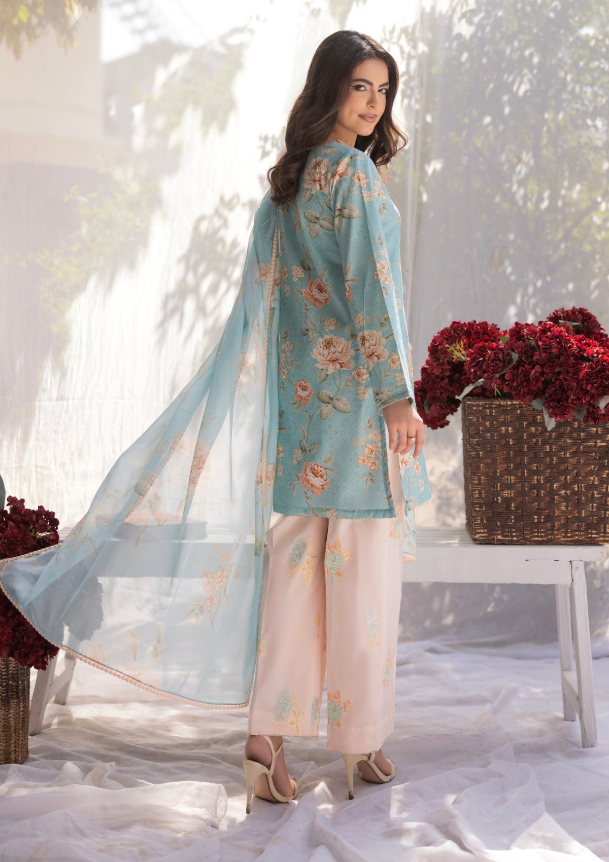 RM#01 - 3 pc - Embroidered - Muse Era - Luxury Lawn 25