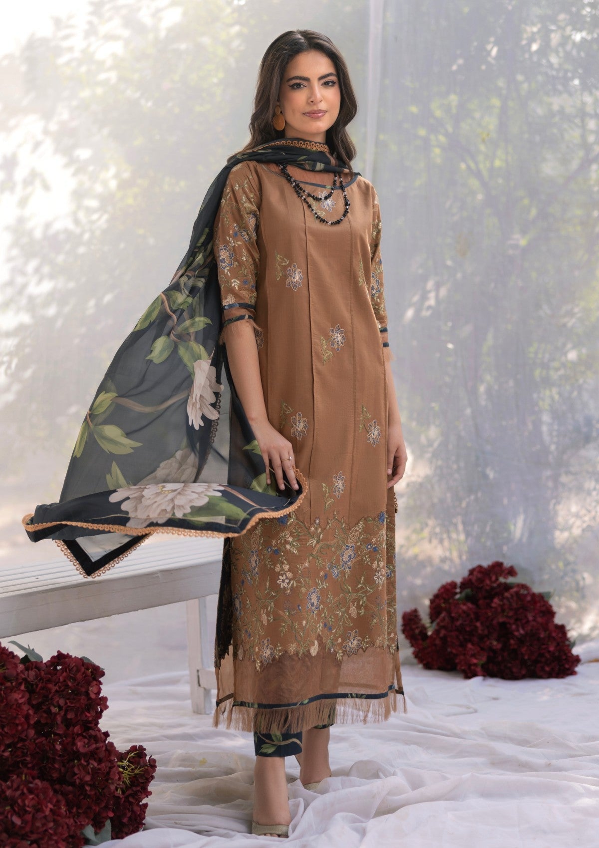 RM#07 - 3 pc - Embroidered - Muse Era - Luxury Lawn 25