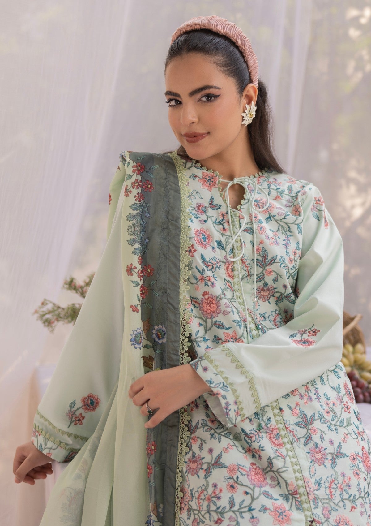 RM#08 - 3 pc - Embroidered - Muse Era - Luxury Lawn 25