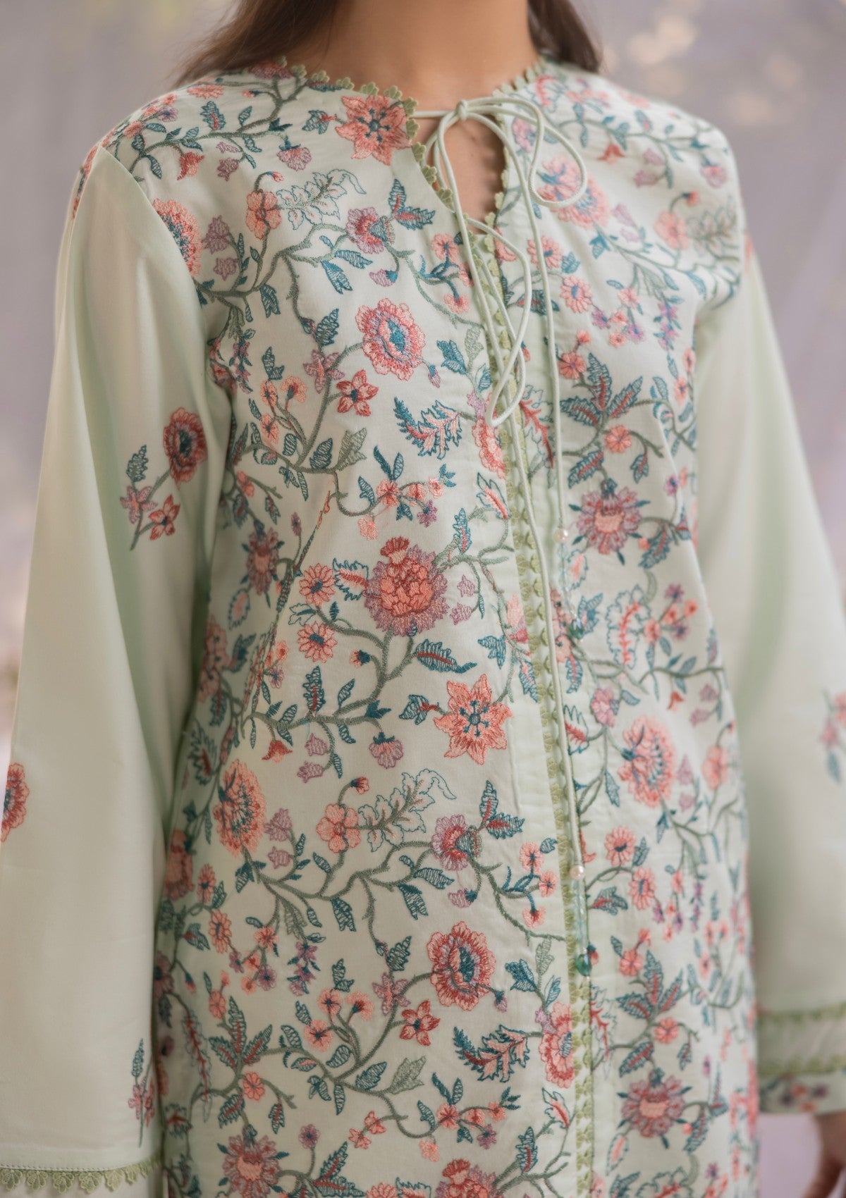 RM#08 - 3 pc - Embroidered - Muse Era - Luxury Lawn 25