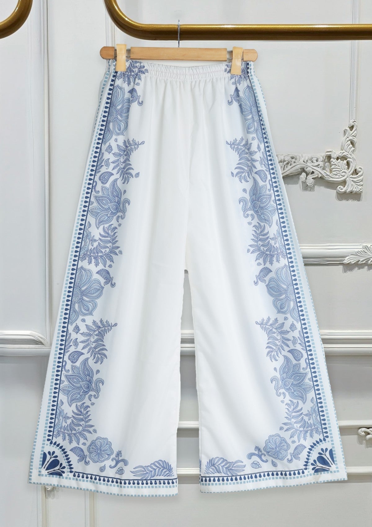D#12 - W White - Pret - Co-Ord Set - Silk
