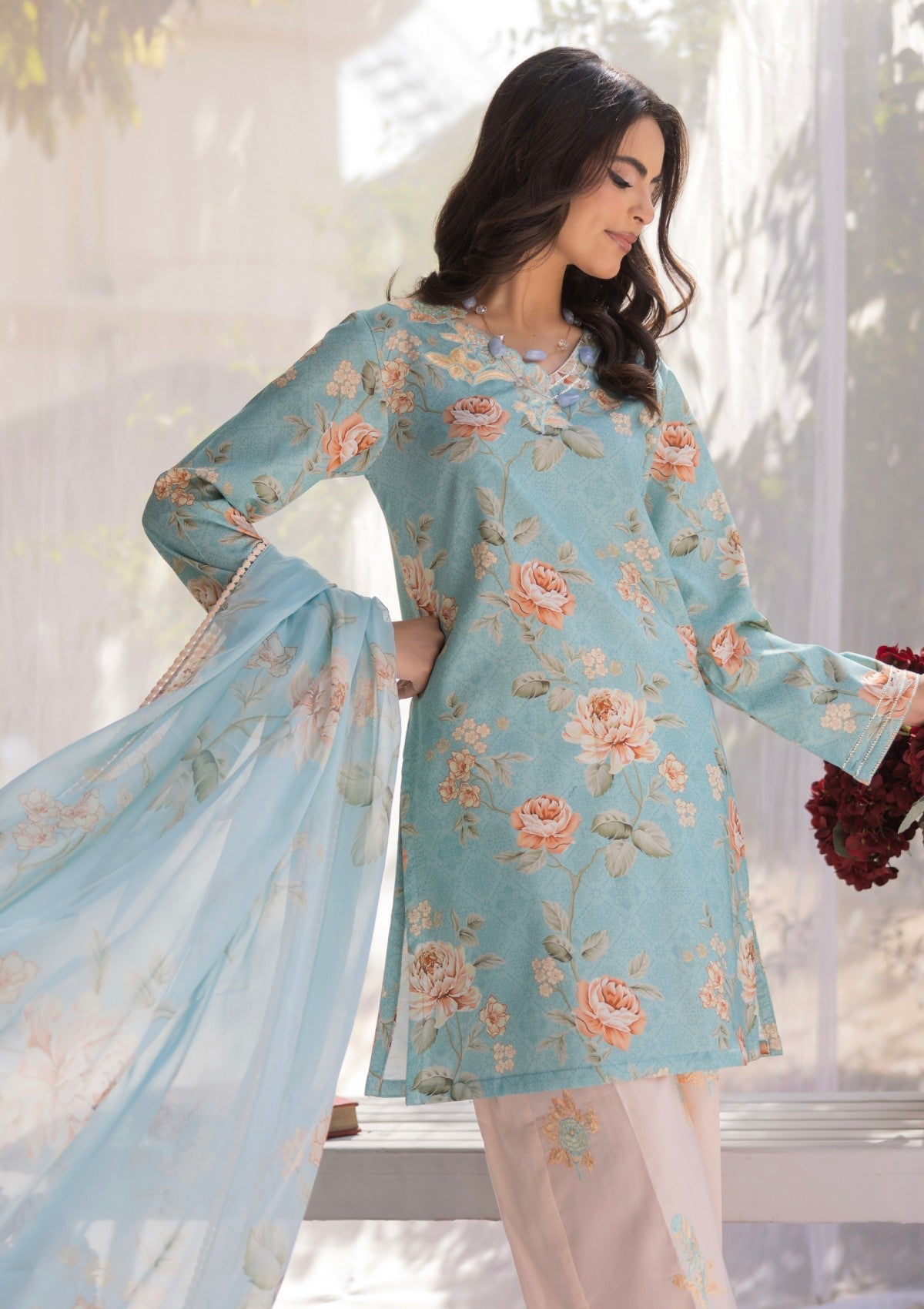 RM#01 - 3 pc - Embroidered - Muse Era - Luxury Lawn 25