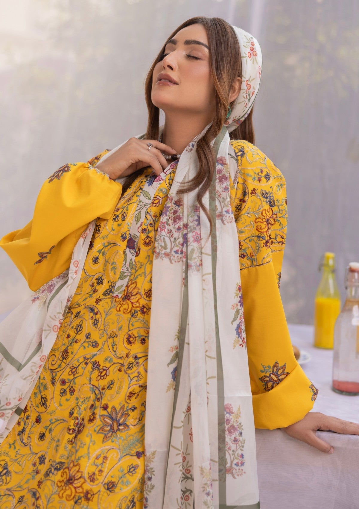 RM#09 - 3 pc - Embroidered - Muse Era - Luxury Lawn 25