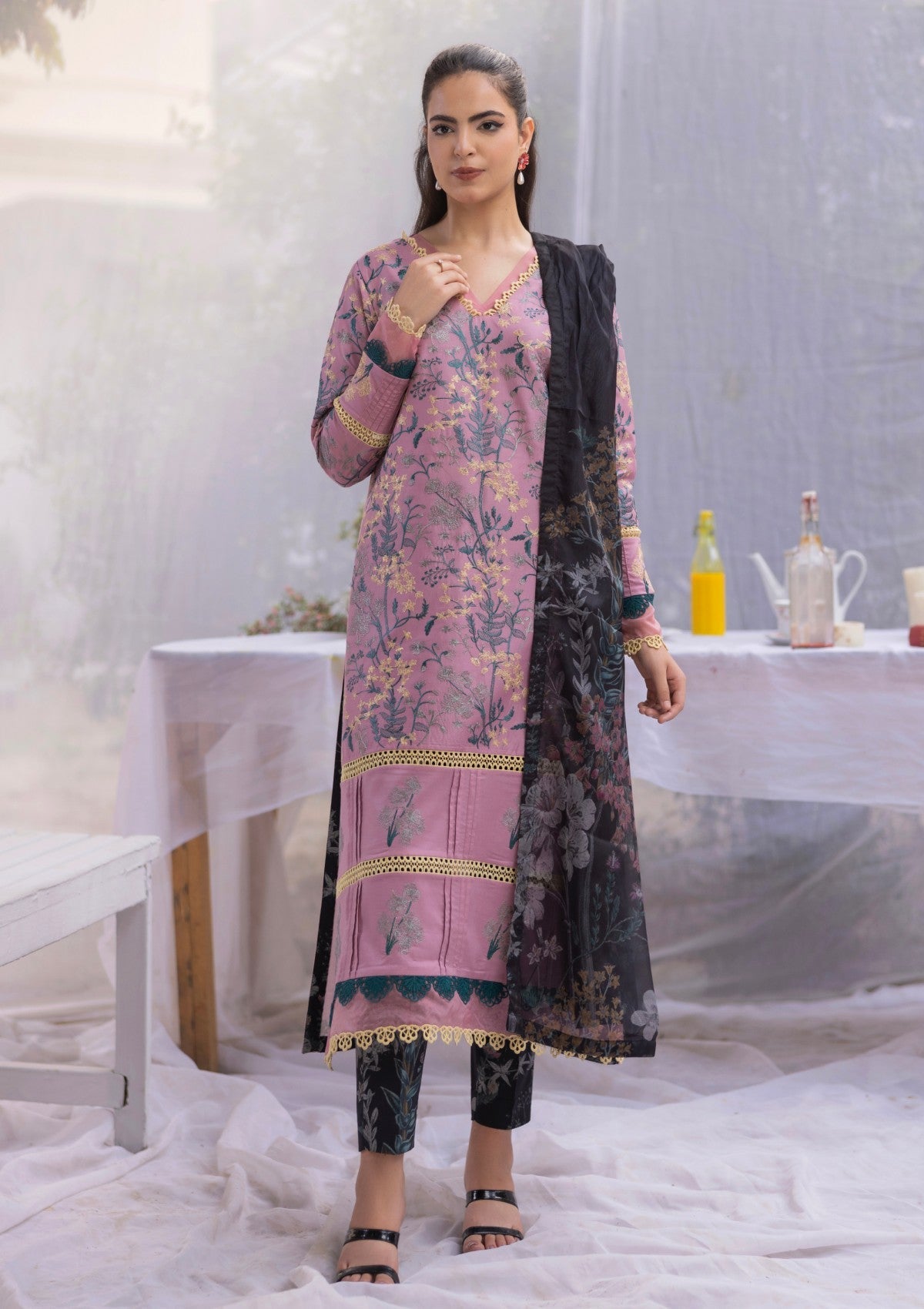 RM#14 - 3 pc - Embroidered - Muse Era - Luxury Lawn 25