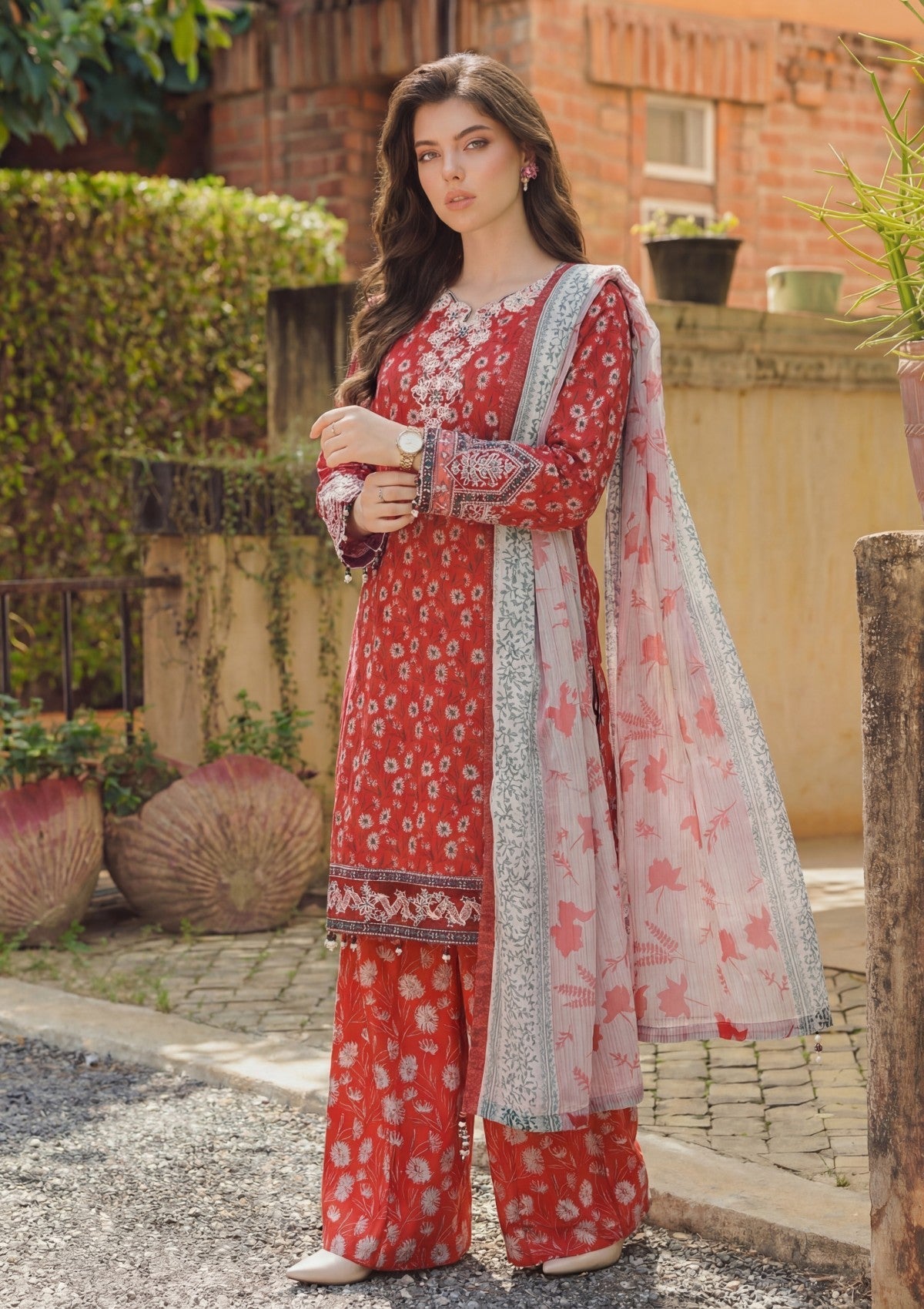 RRS#05 - Red Vermilion - Rivaa Lawn 26