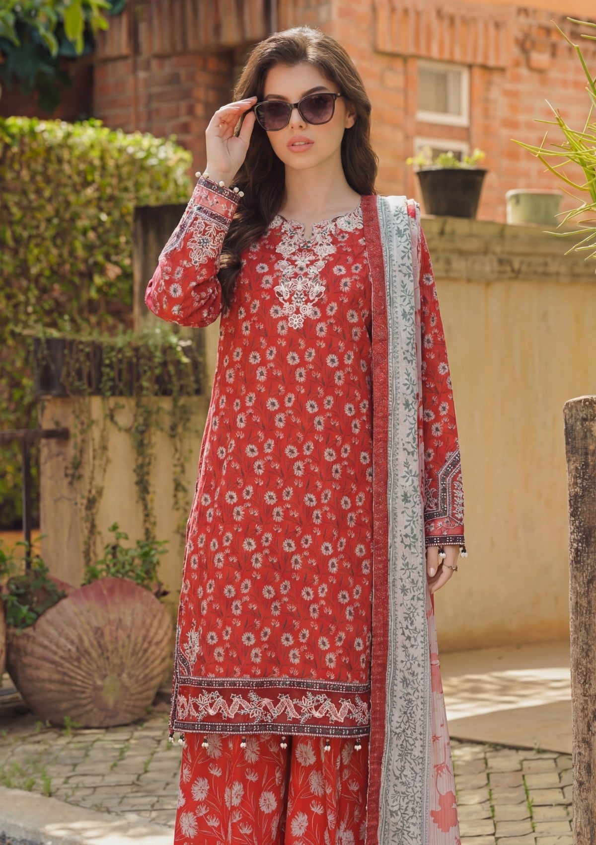 RRS#05 - Red Vermilion - Rivaa Lawn 26