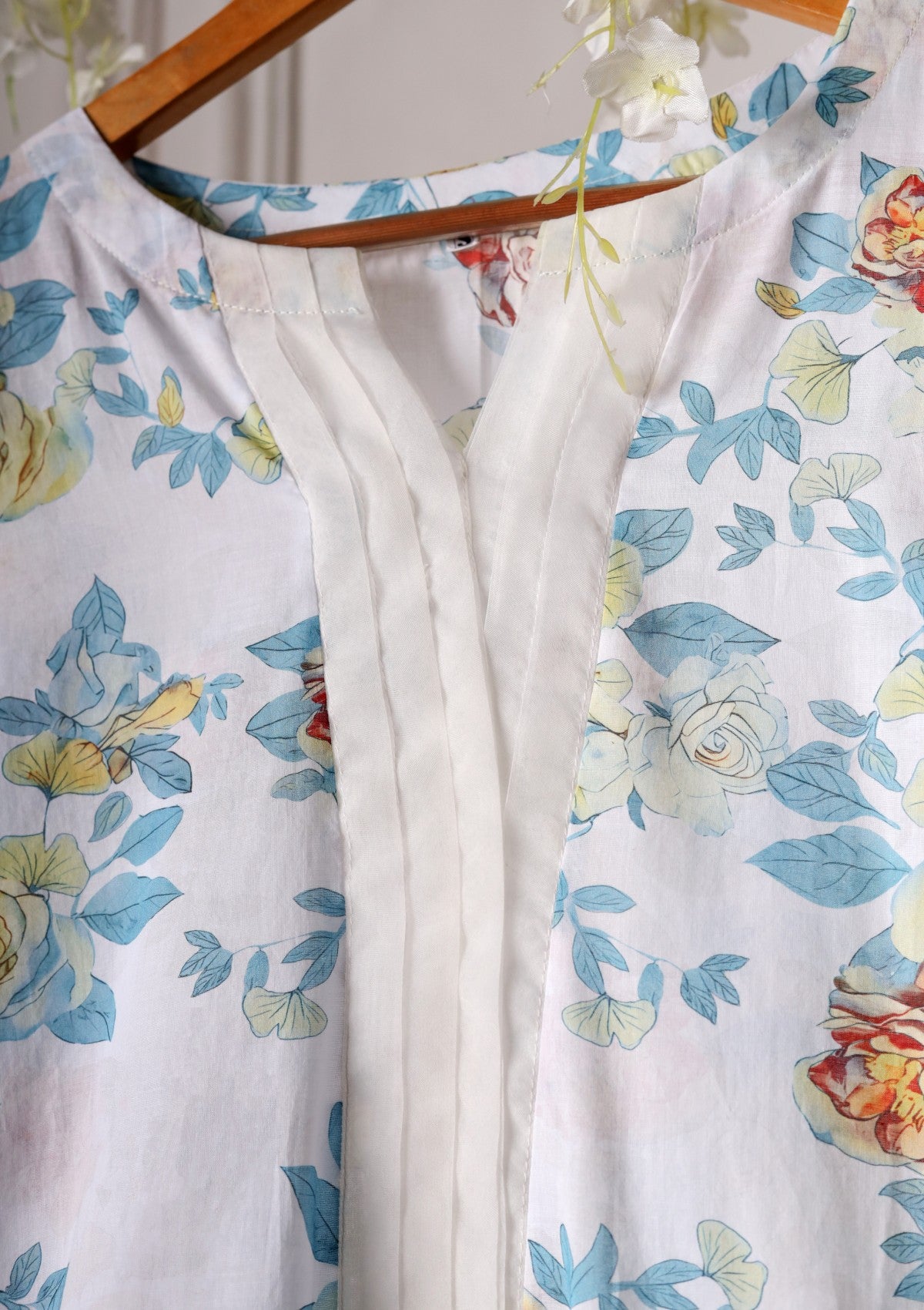 White - Ready to Wear - Printed Lawn Shirt