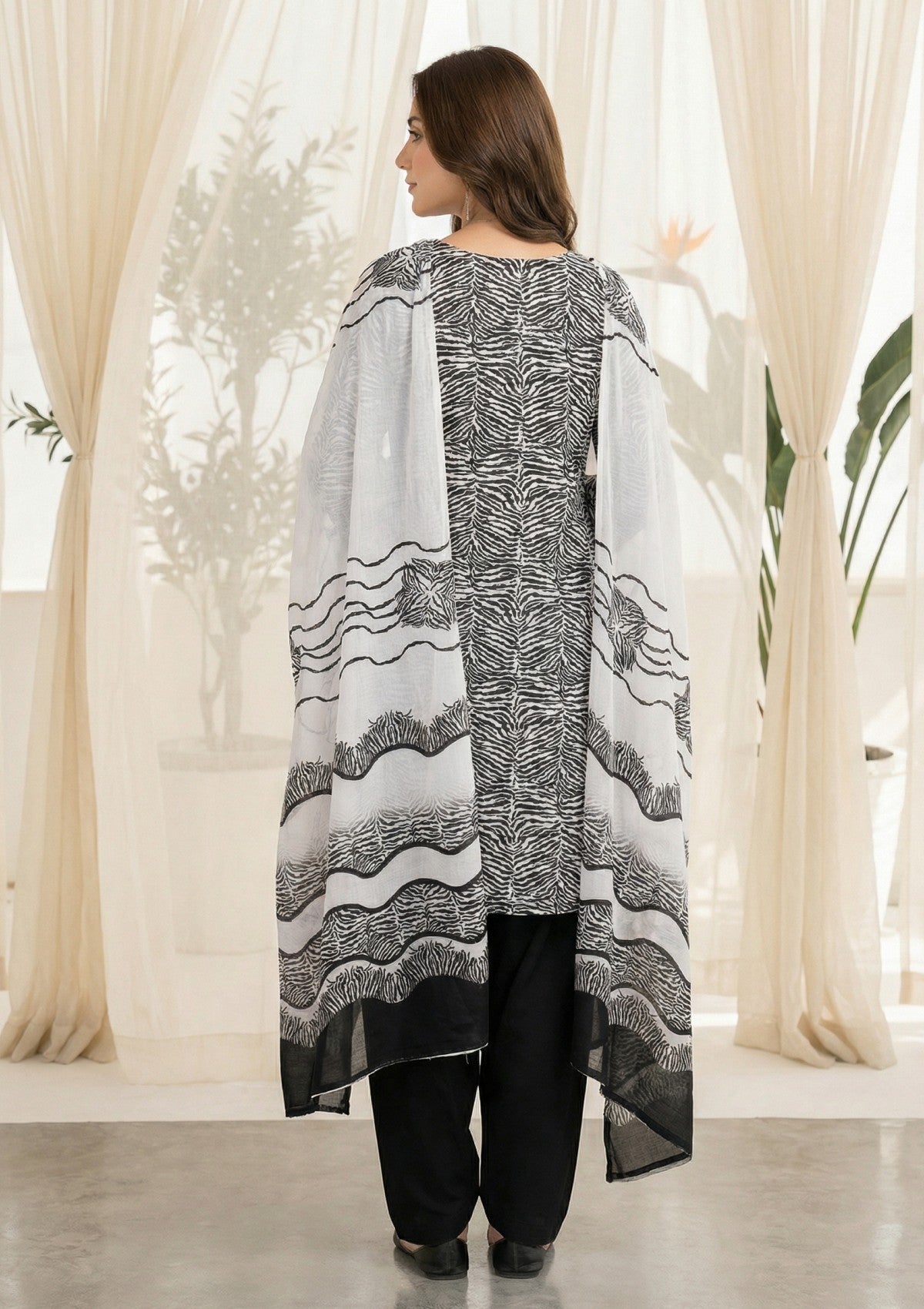 R Prints Lawn 26 Volume 3 - D#43 - Black