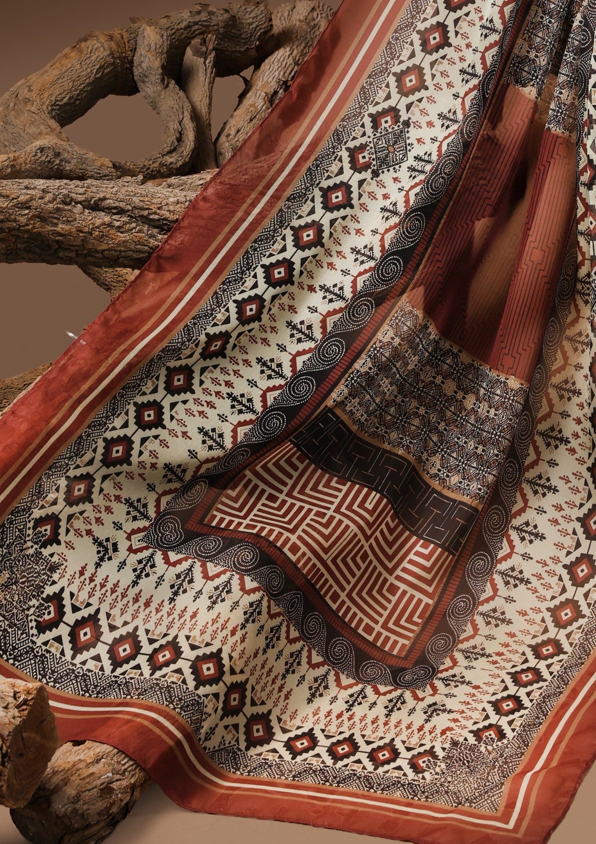 Odhnis & Stoles - Khaak-e-Hunar