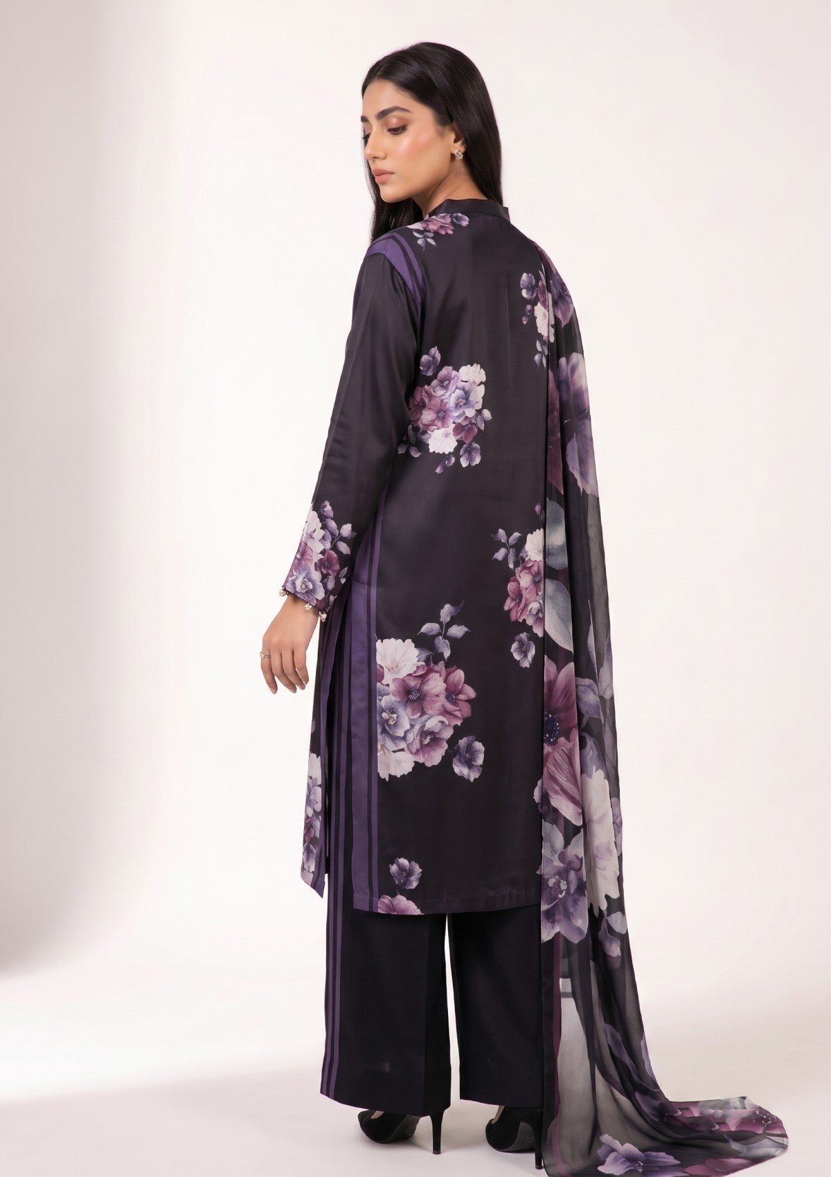 MIDNIGHT BLACK - Silk Volume III 26