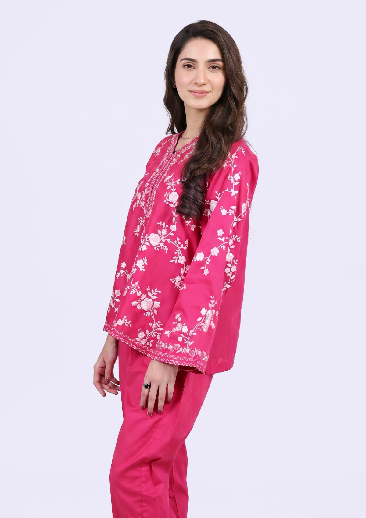 Ready to Wear - Summer 26- SEM#04 - Shocking Pink