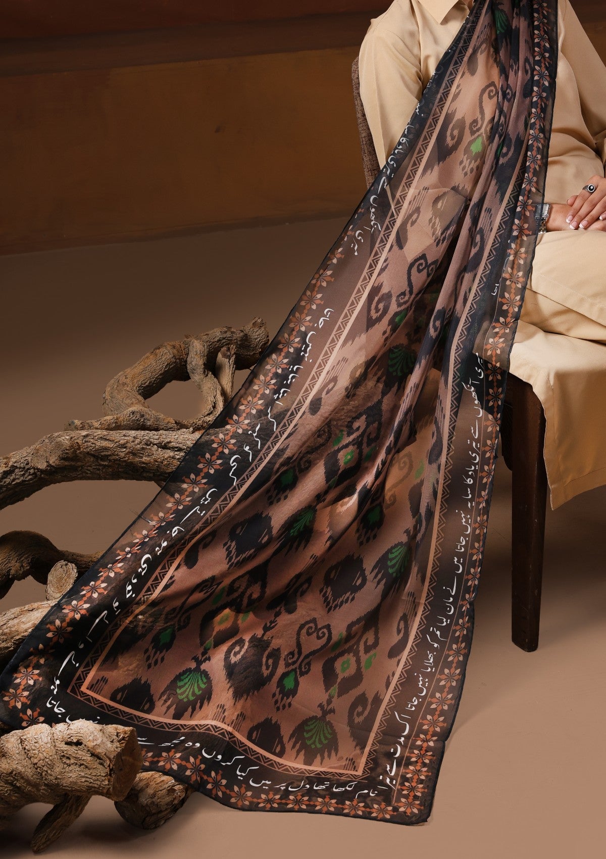 Odhnis & Stoles - Raaz-e-Rang