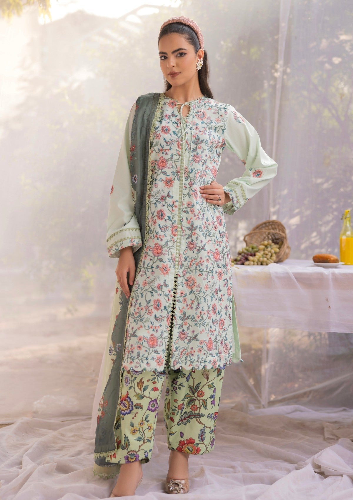 RM#08 - 3 pc - Embroidered - Muse Era - Luxury Lawn 25