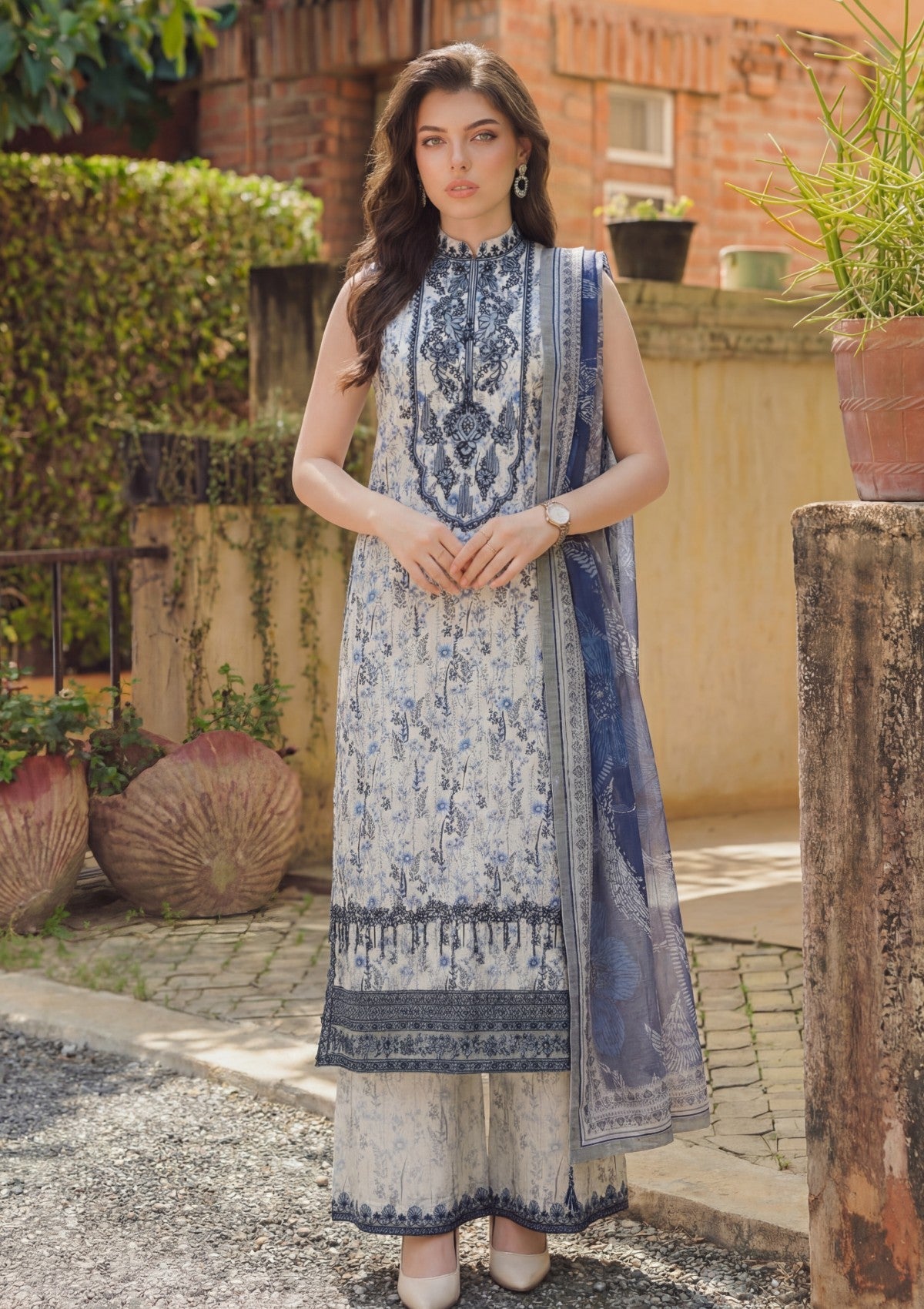 RRC#06 - Ivory - Rivaa Lawn 26