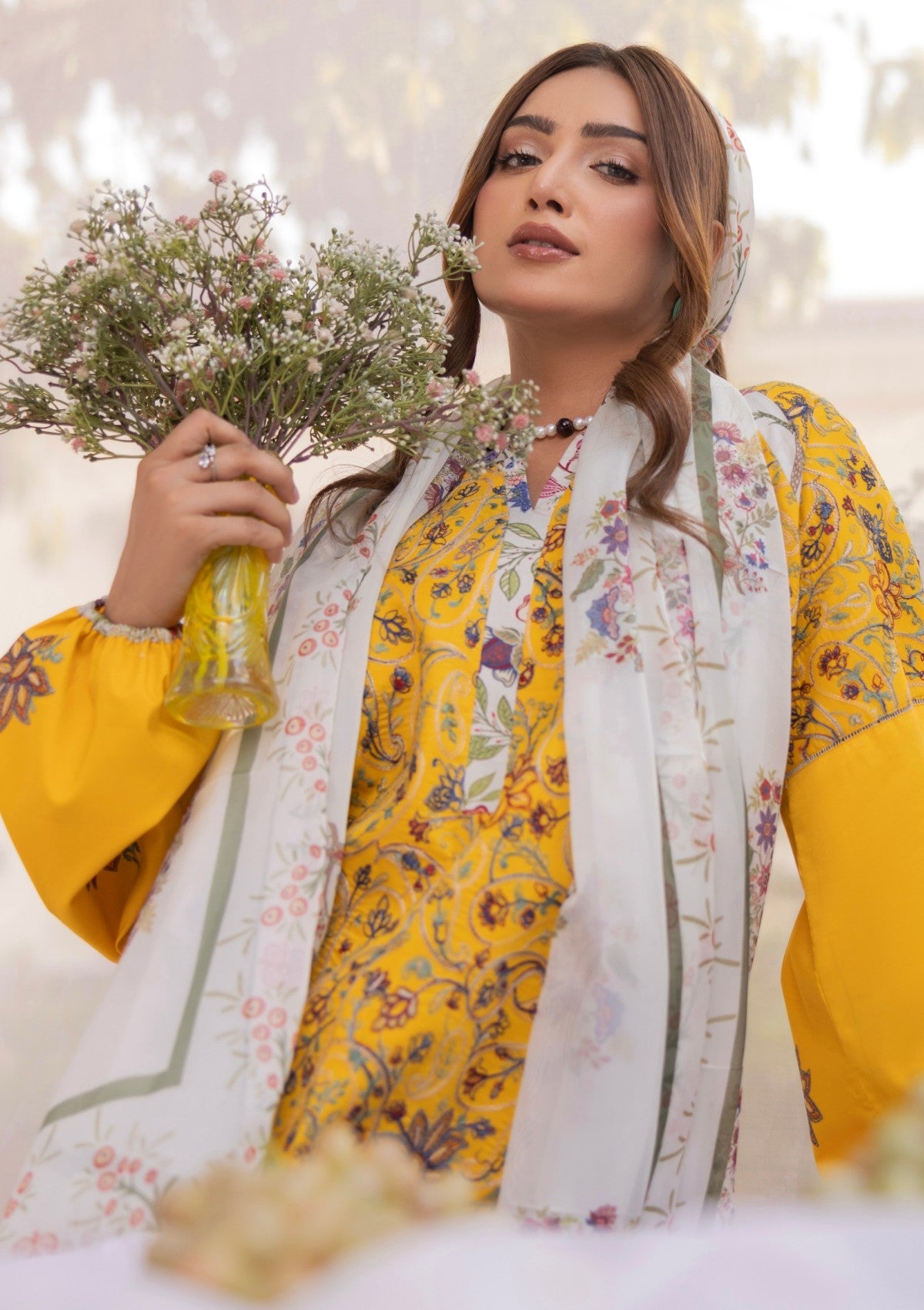 RM#09 - 3 pc - Embroidered - Muse Era - Luxury Lawn 25