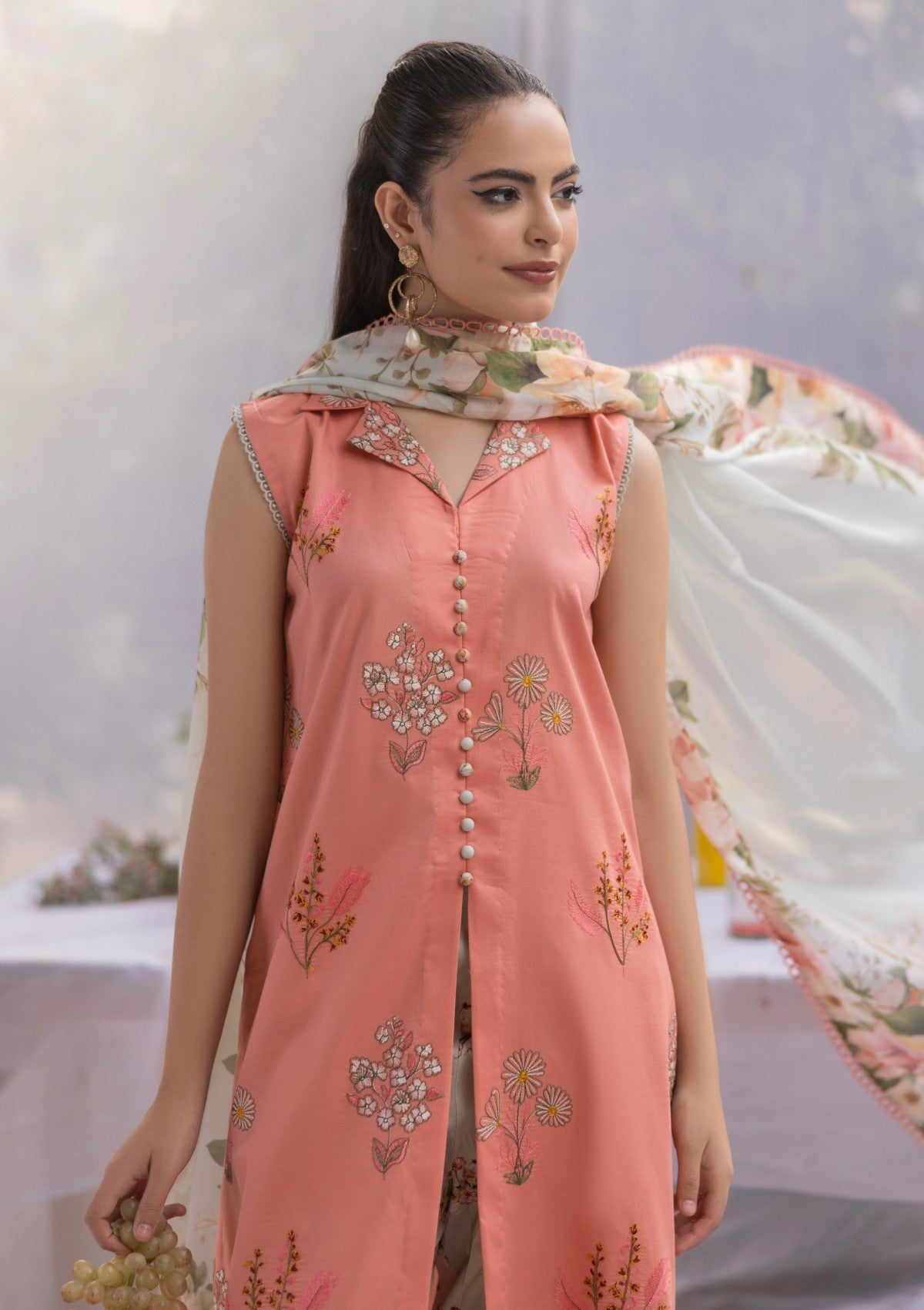 RM#11 - 3 pc - Embroidered - Muse Era - Luxury Lawn 25