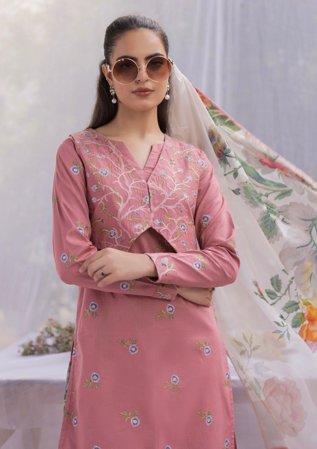RM#13 - 3 pc - Embroidered - Muse Era - Luxury Lawn 25
